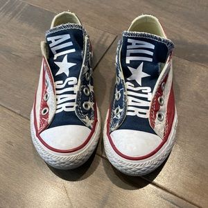Kids converse size 11 patriotic pattern